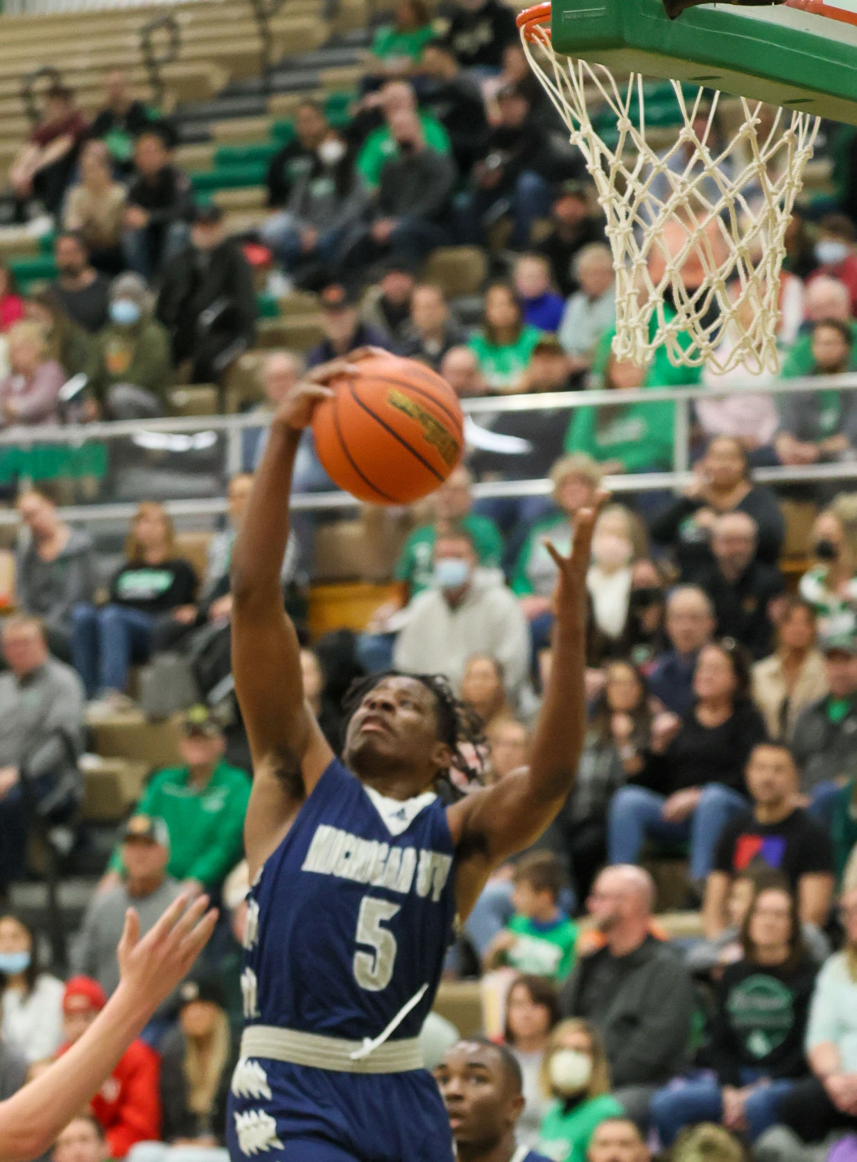 Michigan City visits Valparaiso in DAC play